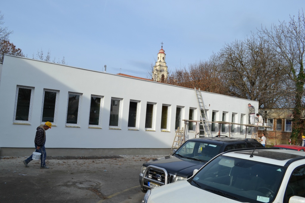 gyermerendelő színezése